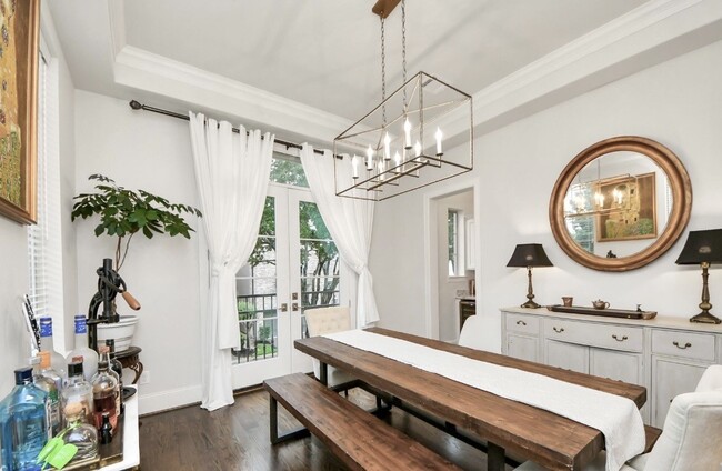 Building Photo - 15623 Broad St