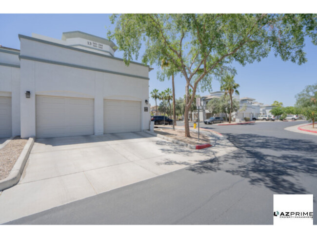 Building Photo - Live the Lifestyle You've Been Dreaming of...