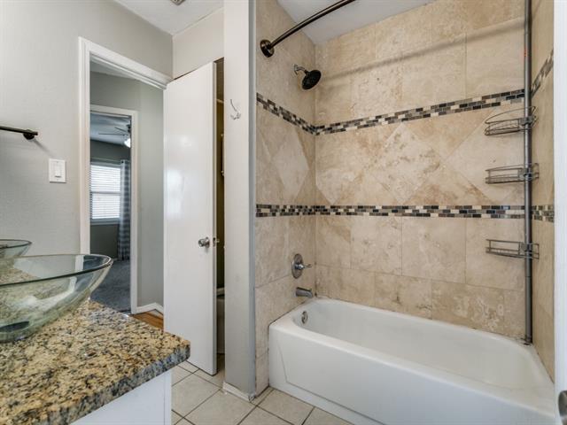 Building Photo - 7107 Curry Dr