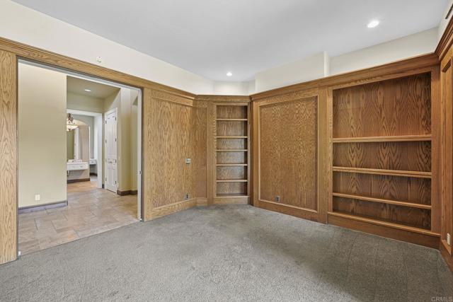 Building Photo - 431 Flores De Oro