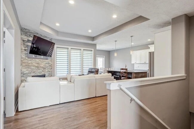 Building Photo - Waterfront Home in Buccaneer Bay with 3-Car Garage & Walkout Basement