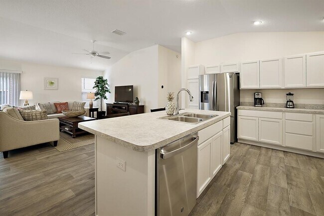 Building Photo - 3814 Zentko St
