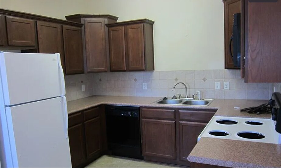 Building Photo - 1218 Welsh Ave