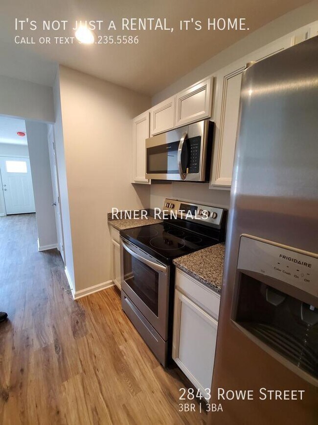 Building Photo - 2843 Rowe St