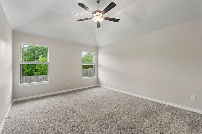 Building Photo - 16129 Villa Valeria Way
