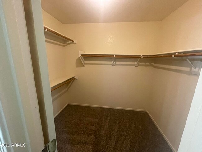 Building Photo - 1122 E Butler Dr