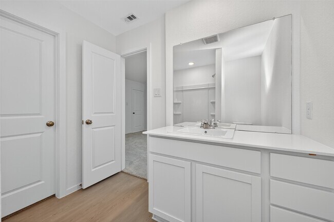 Building Photo - 28938 Rustic Windmill Wy