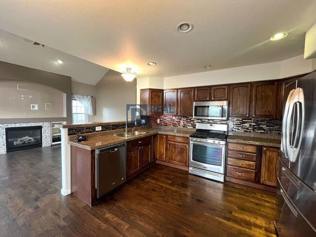 Building Photo - 7030 Highcroft Dr