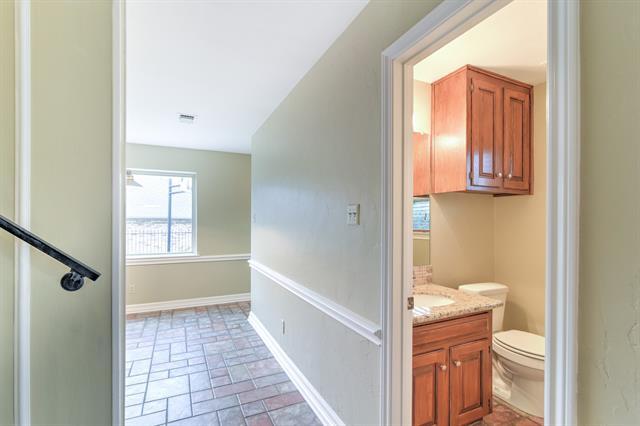 Building Photo - 3513 Meadowside Dr