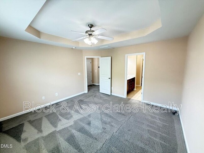 Building Photo - 705 Keystone Park Dr