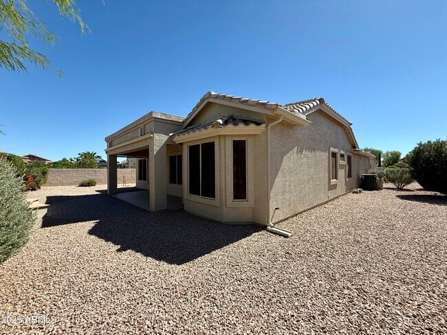 Building Photo - 4148 E Walnut Rd