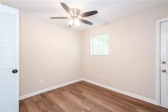 Building Photo - 2759 Shetland Ln NW