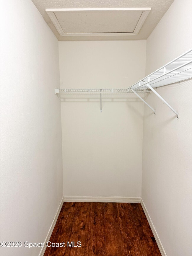 Building Photo - 2500 Revolution St