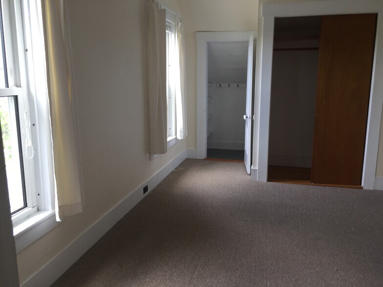 second bedroom. - 8 Prospect Street