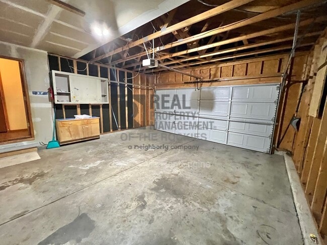 Building Photo - 4224 Wolf Creek Ct