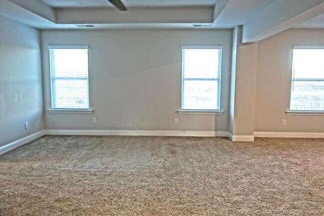 Building Photo - 4216 Textile Ln