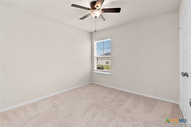 Building Photo - 162 Hazy Glade Dr
