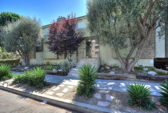 Primary Photo - 1605 Armacost Ave