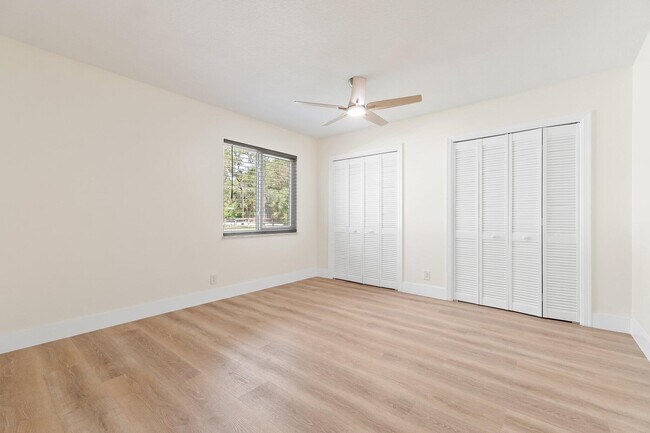 Building Photo - 12090 164th Ct N