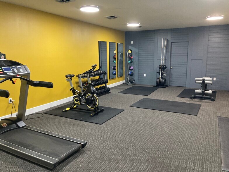 Gym (included in rent) - 3234 Bolgos Cir