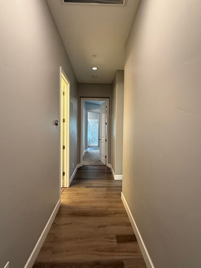 Building Photo - Gorgeous 4 Bedroom 3 Bathroom Single Level New Construction Home in Northeast Santa Rosa