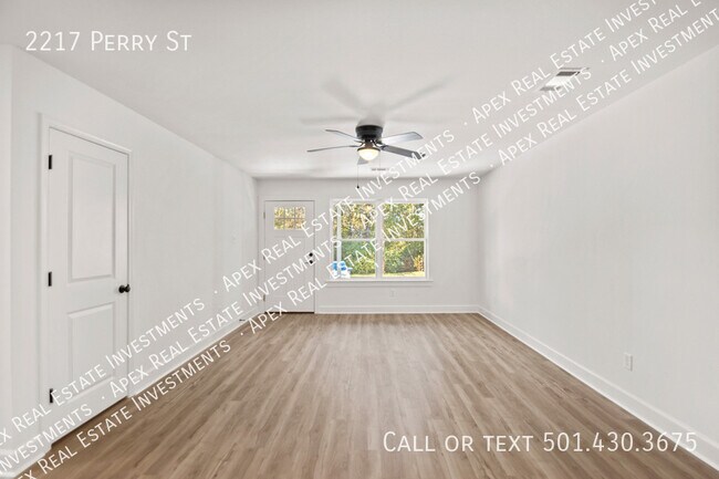 Building Photo - 2217 Perry St