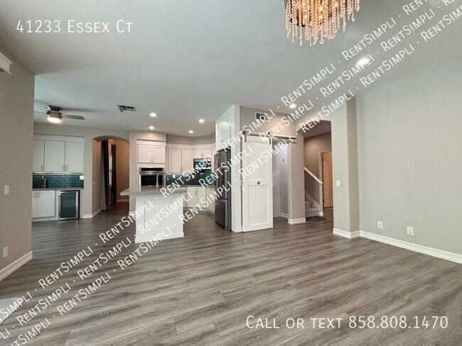 Building Photo - 41233 Essex Ct