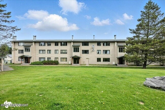 Primary Photo - 305 Donna Dr