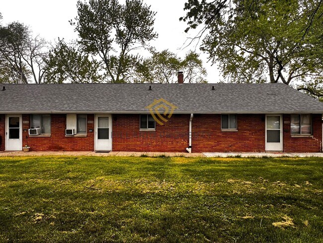 Building Photo - Renovated 1 Bedroom at Campbell Apartments Near Downtown Available Now!