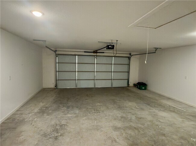 Building Photo - 3009 E Coolridge St