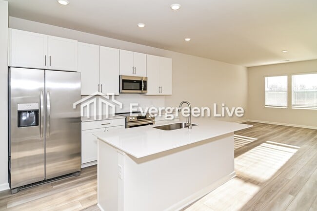 Building Photo - 662 Shoemaker Ln