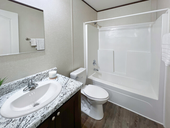 Secondary Bathroom w/ full size shower/tub - 615 San Rafael