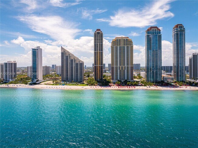 Building Photo - 17749 Collins Ave