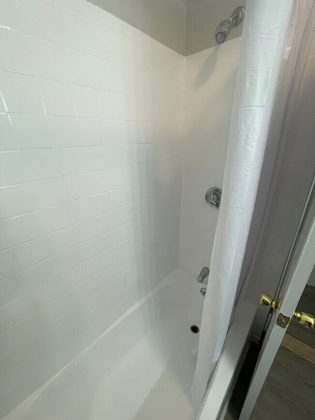 Building Photo - Avl NOW - No Fee! Modern 1BR apartment in Allston!