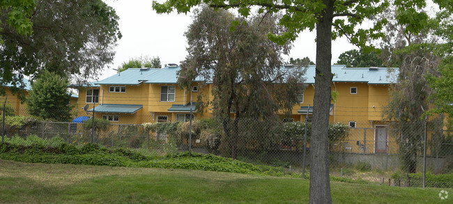 Building Photo - Pleasant Hill Cohousing