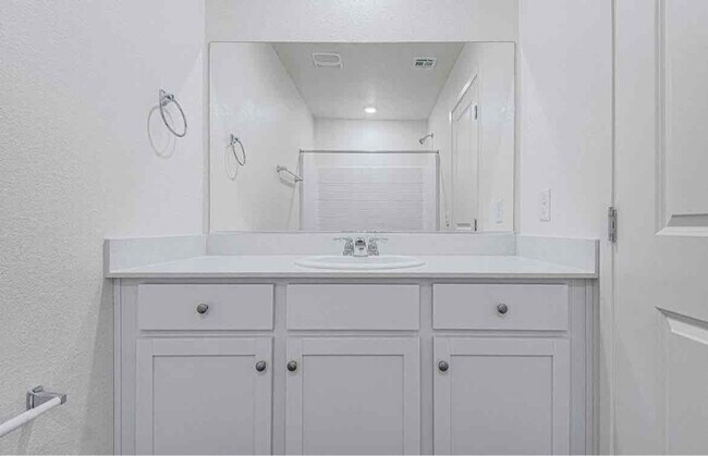 Building Photo - 6957 Honor Hl St