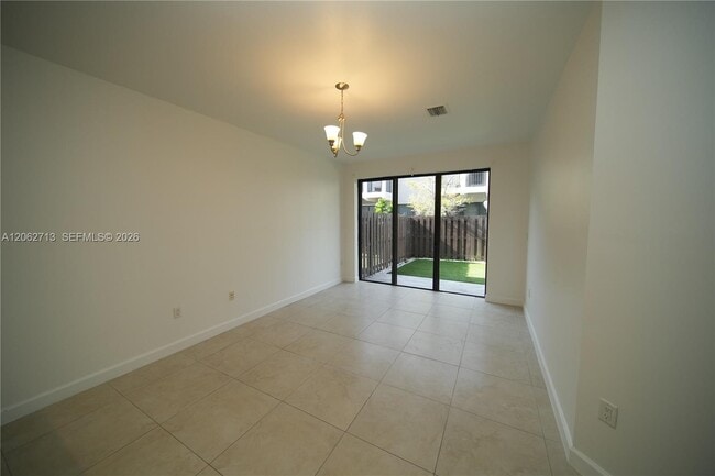 Building Photo - 10440 NW 61 Ln.