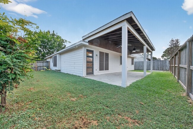 Building Photo - 17002 Analisa Cir