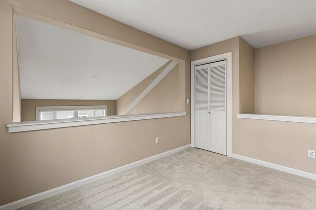 Building Photo - 10267 NW Alder Grove Ln
