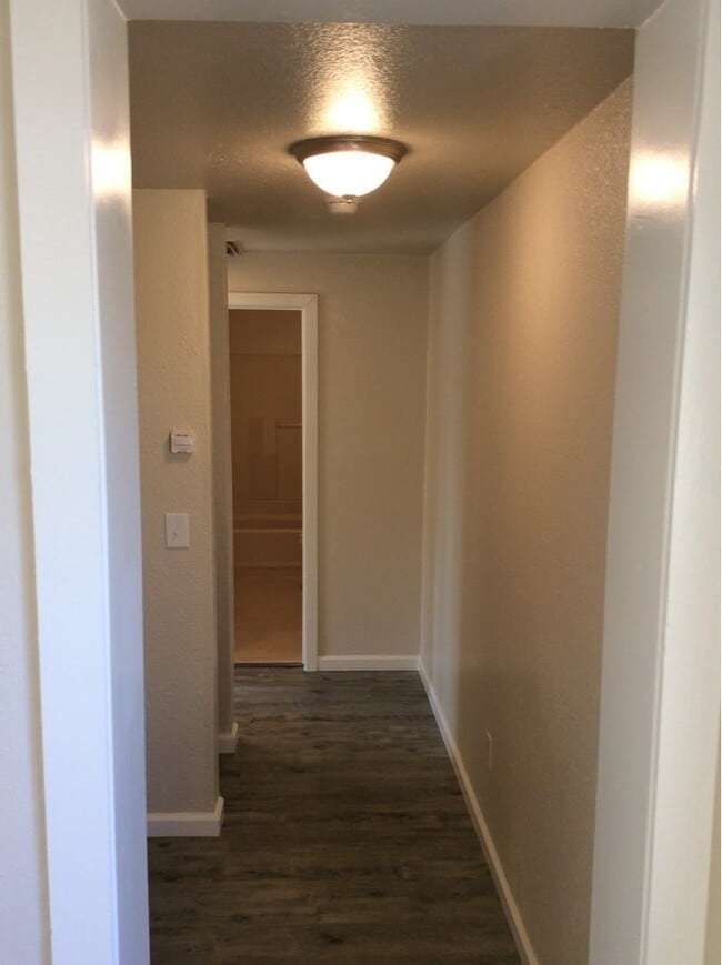 Building Photo - APPLY FOR THIS BEAUTIFUL HOME TODAY!