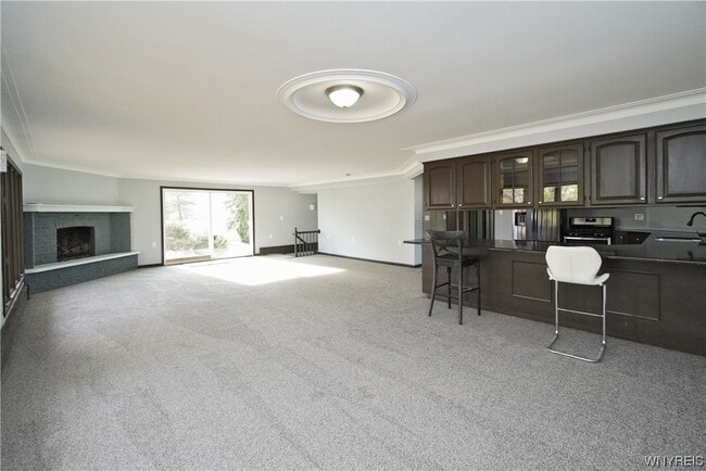 Building Photo - 7288 Shawnee Rd