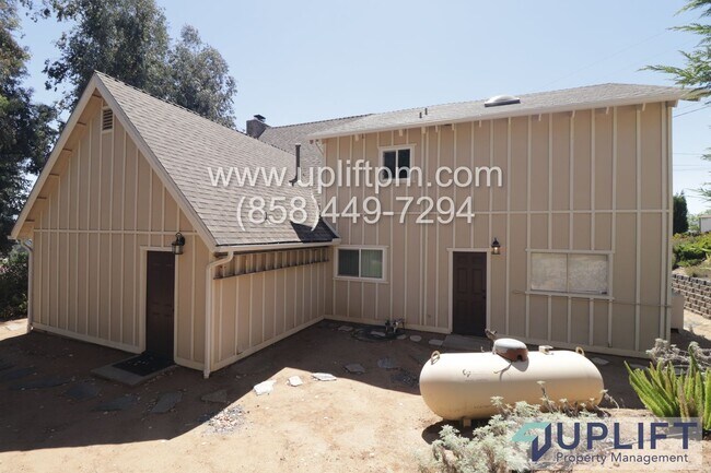 Building Photo - Stunning Home in Granite Hills! 4 Bed 2.5 ...