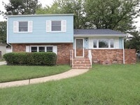 Building Photo - Newly Updated 3-Bed / 1.5-Bath Home with Deck