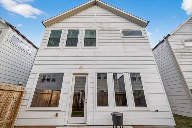 Building Photo - 4418 Bora Bora Ln