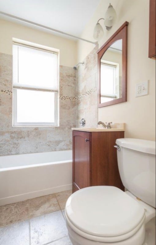 Building Photo - 136 Highland Ave