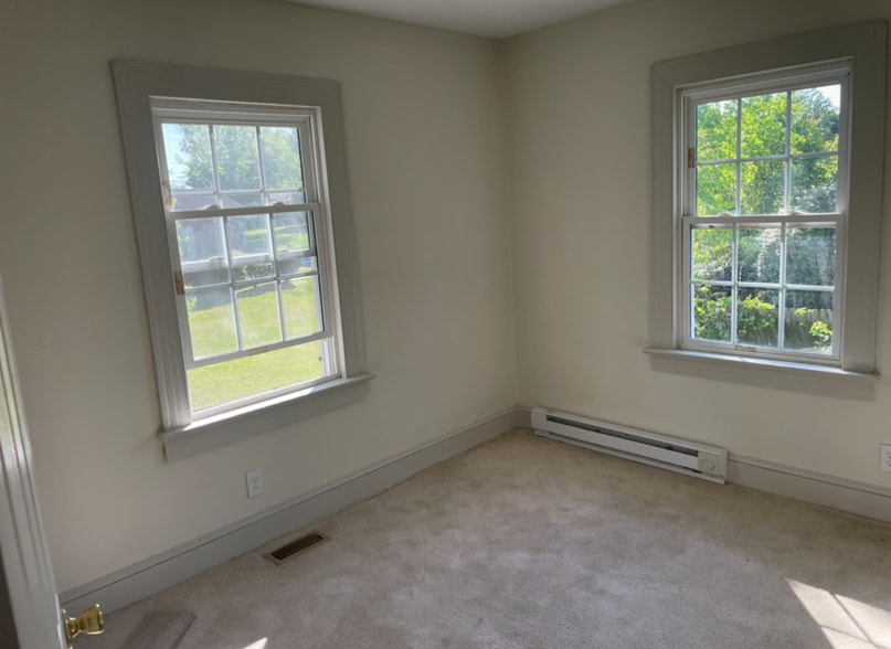 Living Room - 1711 Lincoln Dr