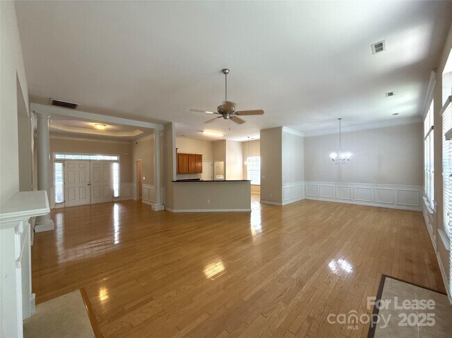 Building Photo - 1697 Lillywood Ln