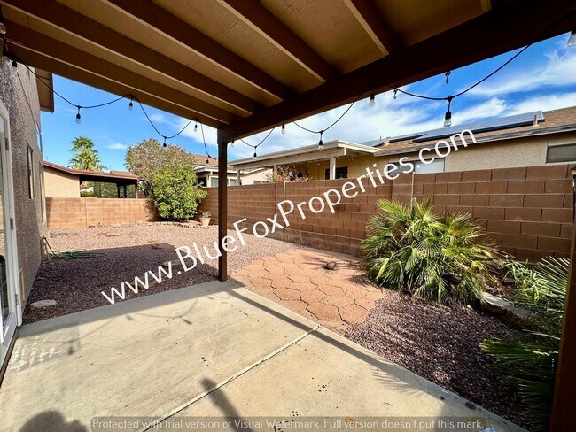 Building Photo - 3062 W Country Fair Dr