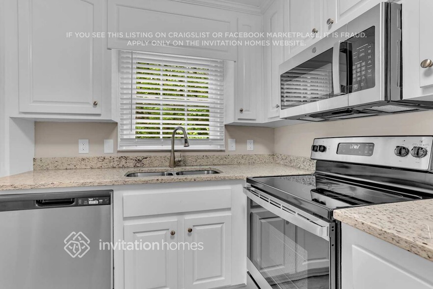 Building Photo - 2182 Ridgewood Ct