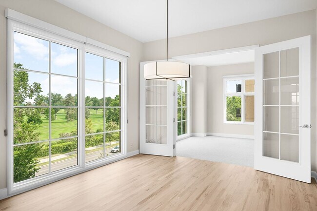 Building Photo - Updated 2BD, 2BA Condo Overlooking Denver Country Club